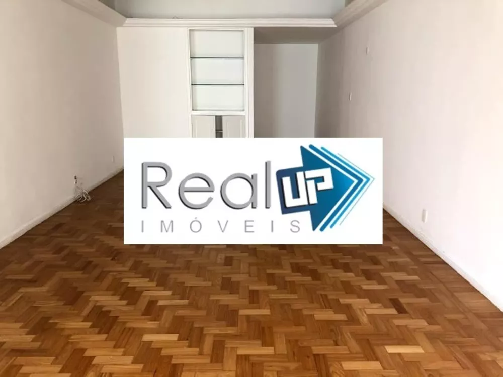 Apartamento à venda com 3 quartos, 153m² - Foto 2