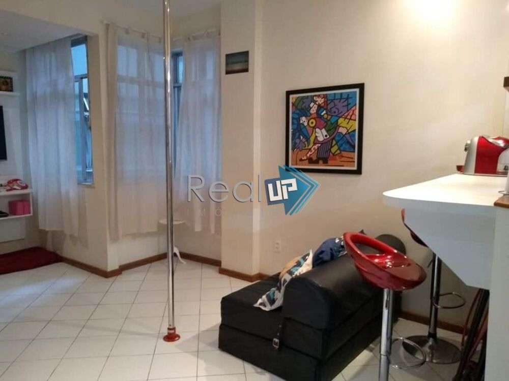 Apartamento à venda com 1 quarto, 52m² - Foto 2