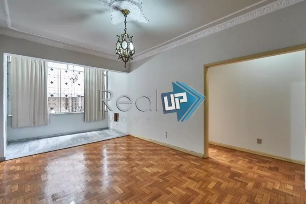 Apartamento à venda com 3 quartos, 96m² - Foto 2