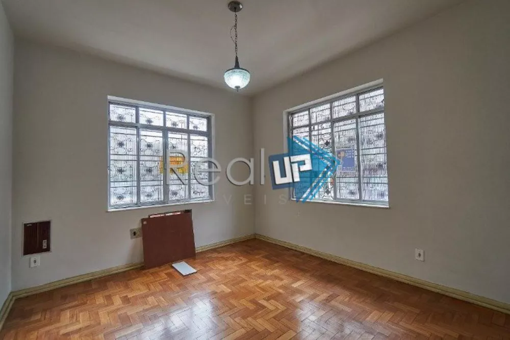 Apartamento à venda com 3 quartos, 96m² - Foto 4