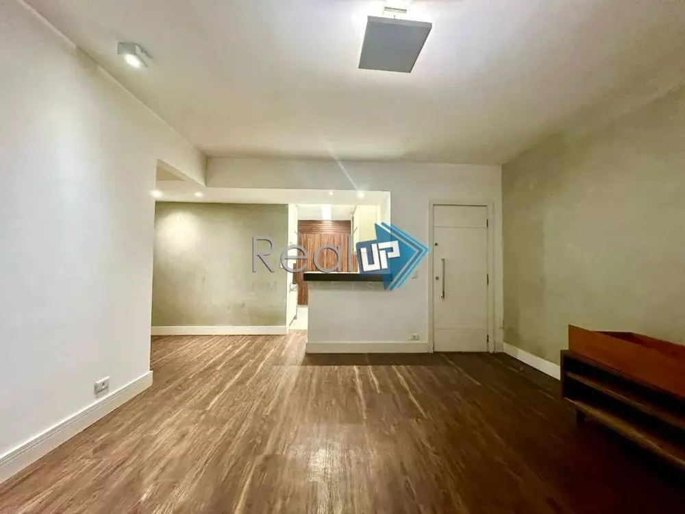 Apartamento à venda com 3 quartos, 90m² - Foto 3