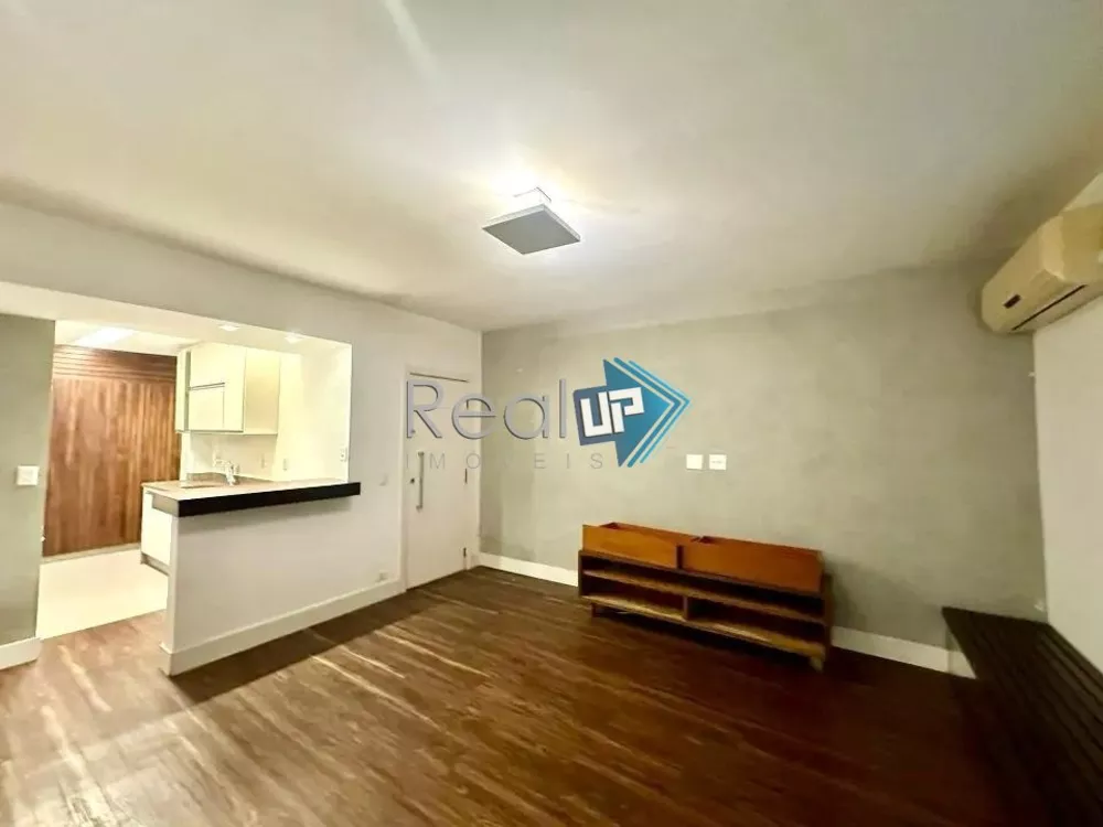 Apartamento à venda com 3 quartos, 90m² - Foto 4