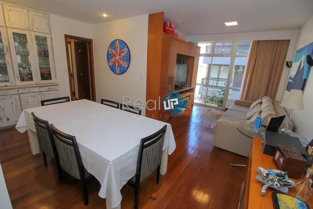 Apartamento à venda com 3 quartos, 130m² - Foto 1