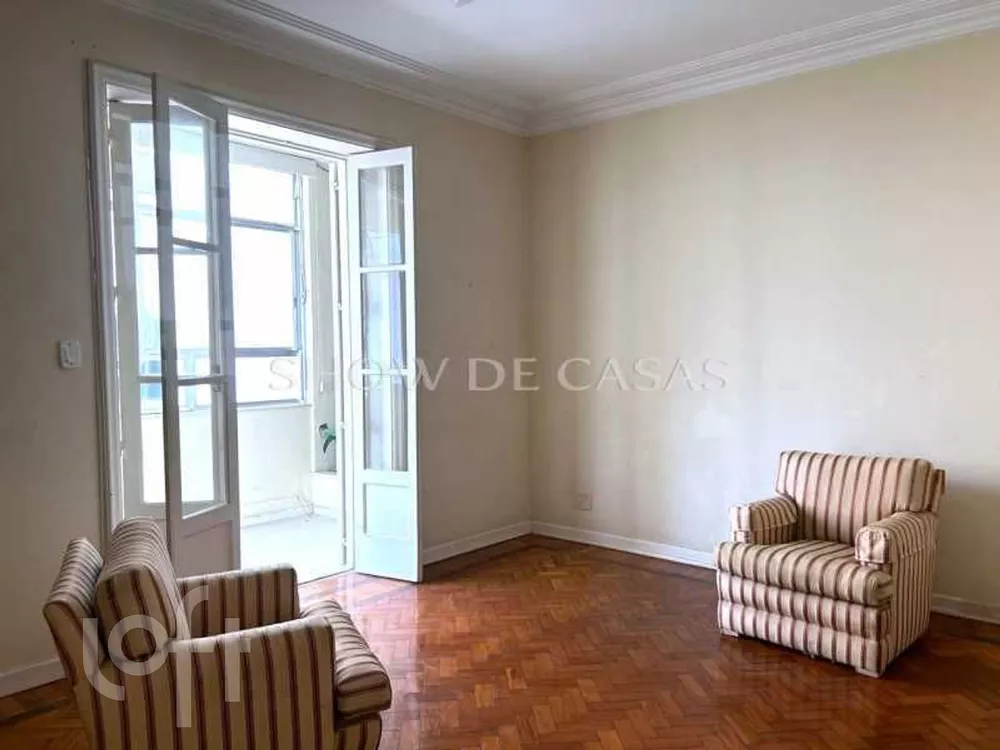 Apartamento à venda com 2 quartos, 131m² - Foto 1