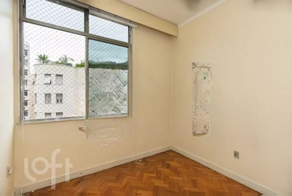 Apartamento à venda com 2 quartos, 75m² - Foto 3