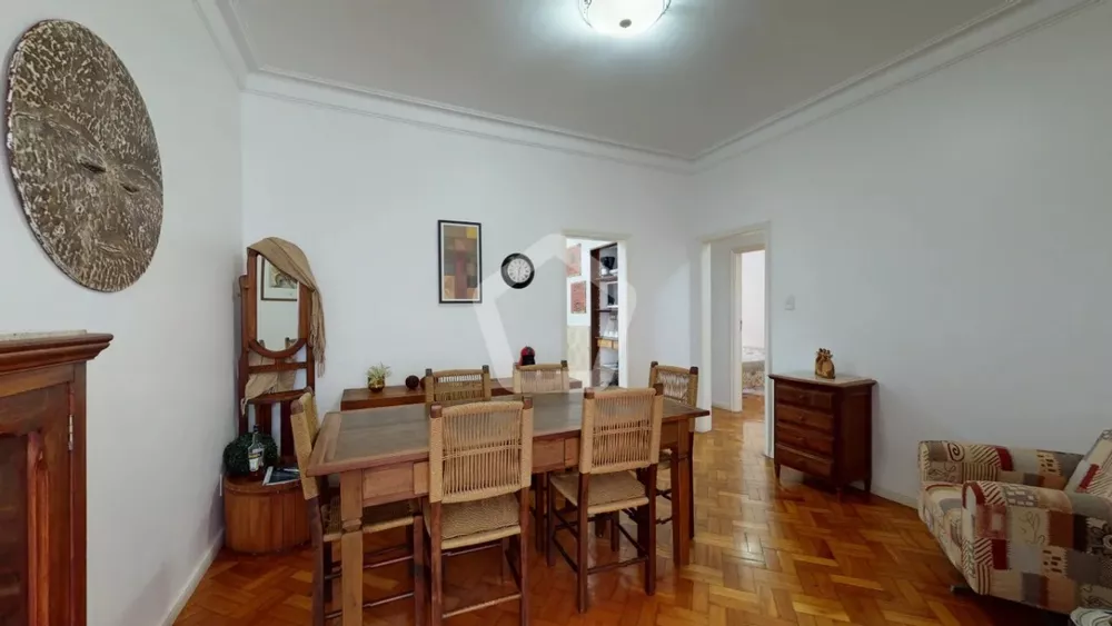 Apartamento à venda com 3 quartos, 130m² - Foto 2