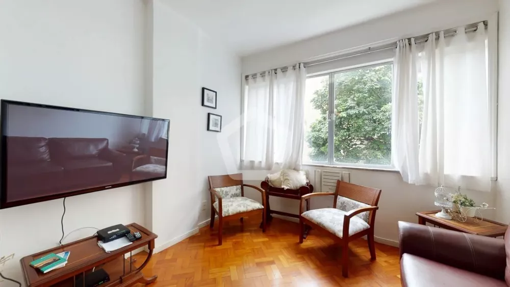 Apartamento à venda com 3 quartos, 130m² - Foto 1