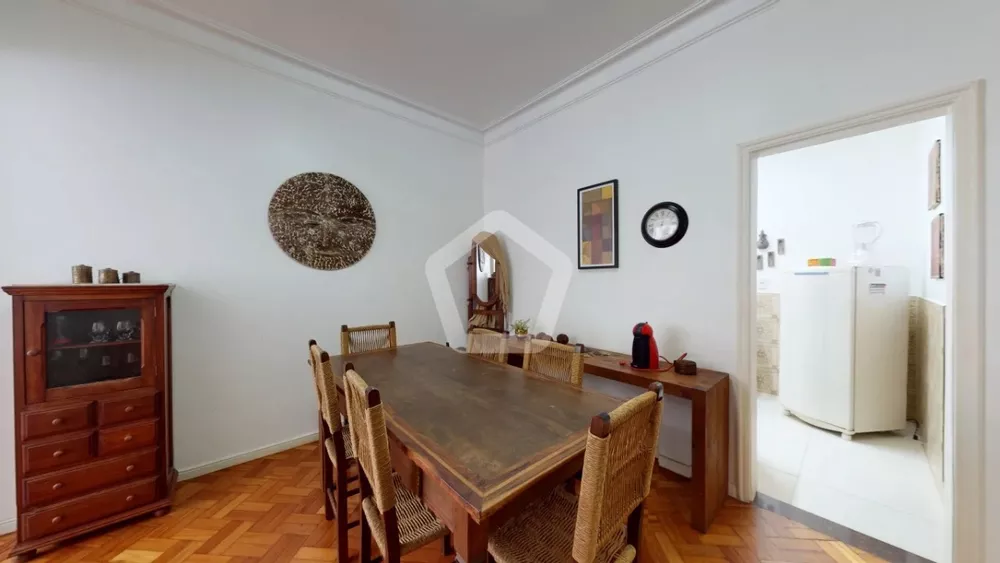 Apartamento à venda com 3 quartos, 130m² - Foto 4