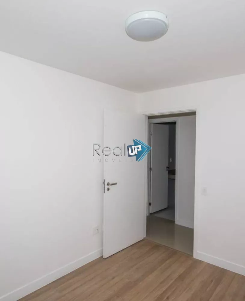 Apartamento à venda com 3 quartos, 114m² - Foto 2