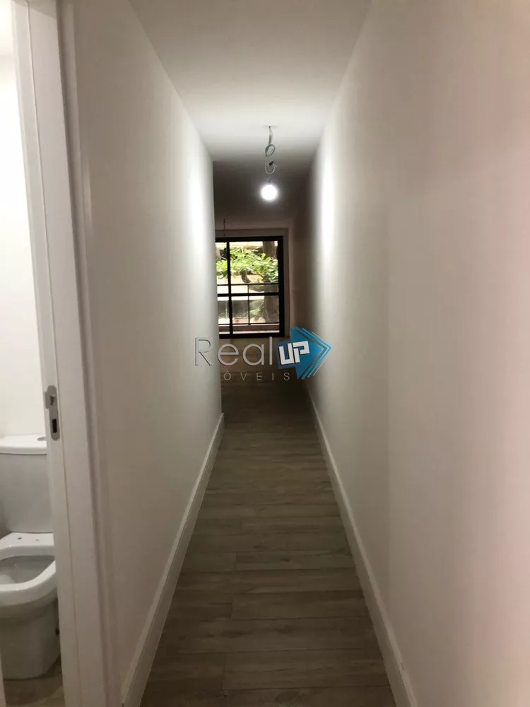 Apartamento à venda com 3 quartos, 96m² - Foto 2