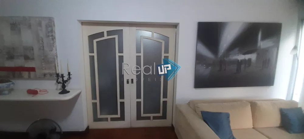 Apartamento à venda com 4 quartos, 220m² - Foto 8