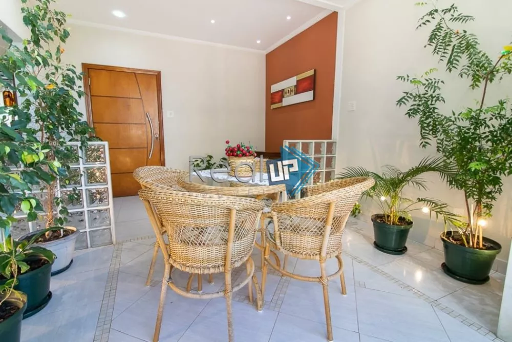 Apartamento à venda com 4 quartos, 166m² - Foto 4