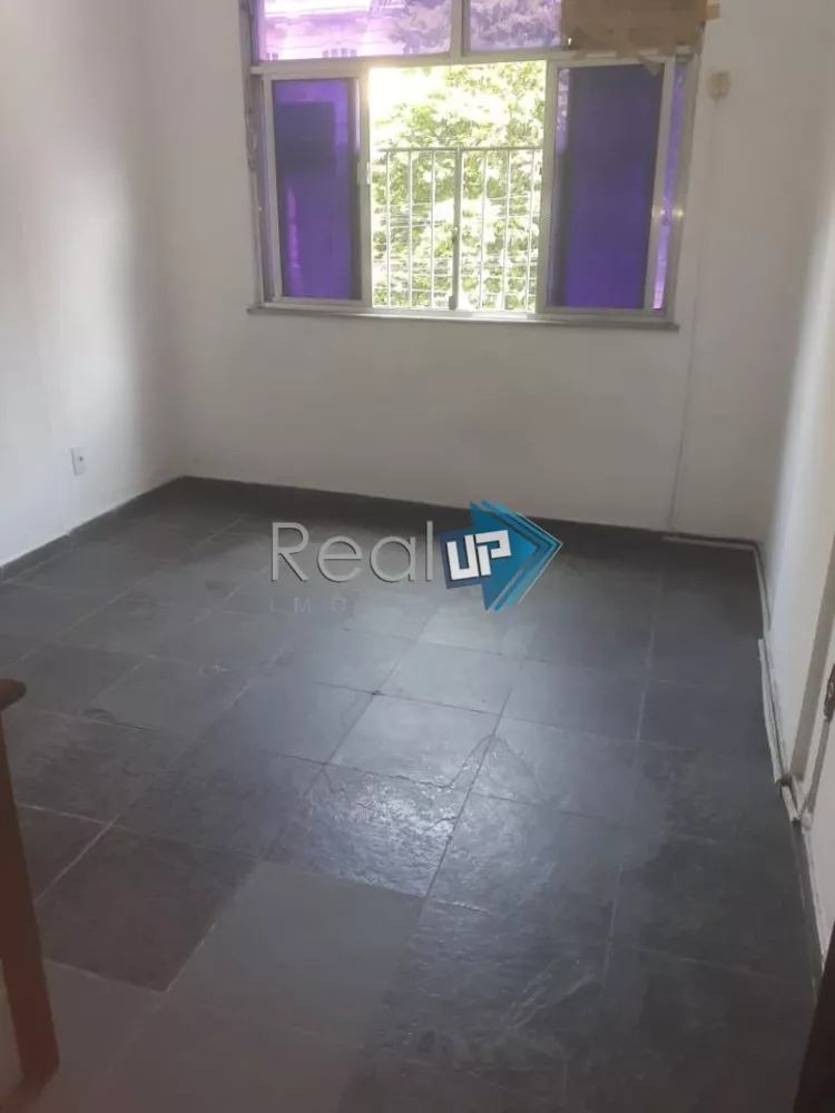 Apartamento à venda com 2 quartos, 74m² - Foto 4