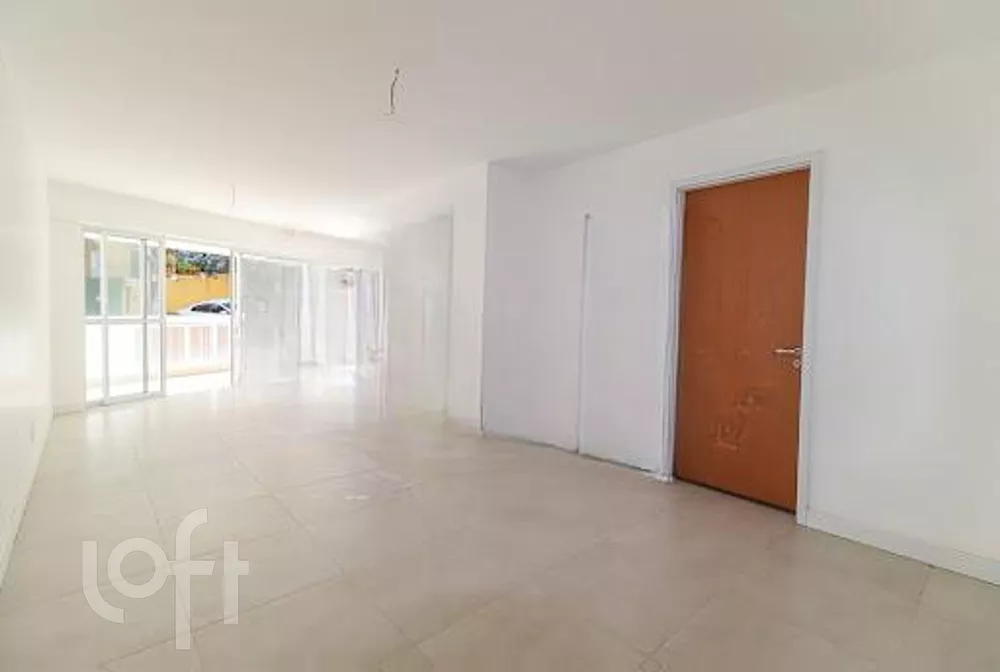 Apartamento à venda com 3 quartos, 109m² - Foto 4