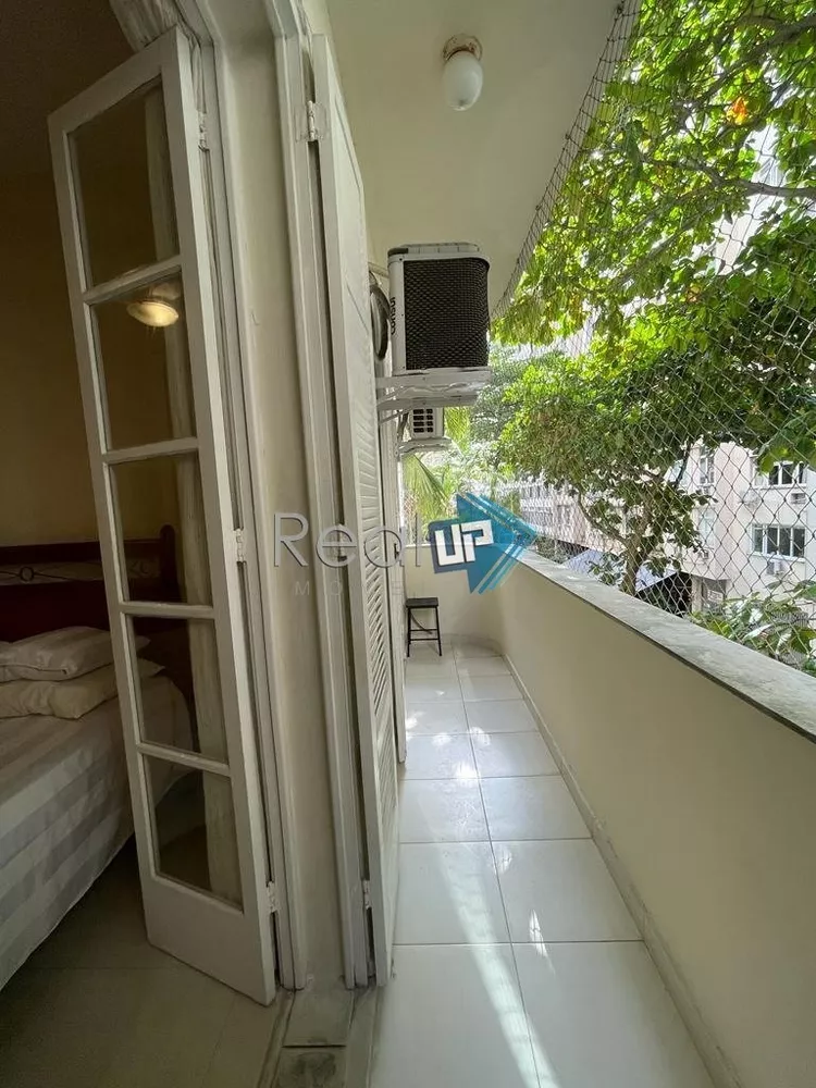 Apartamento à venda com 3 quartos, 139m² - Foto 3