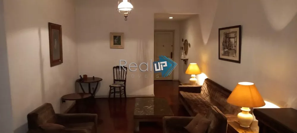 Apartamento à venda com 3 quartos, 150m² - Foto 1