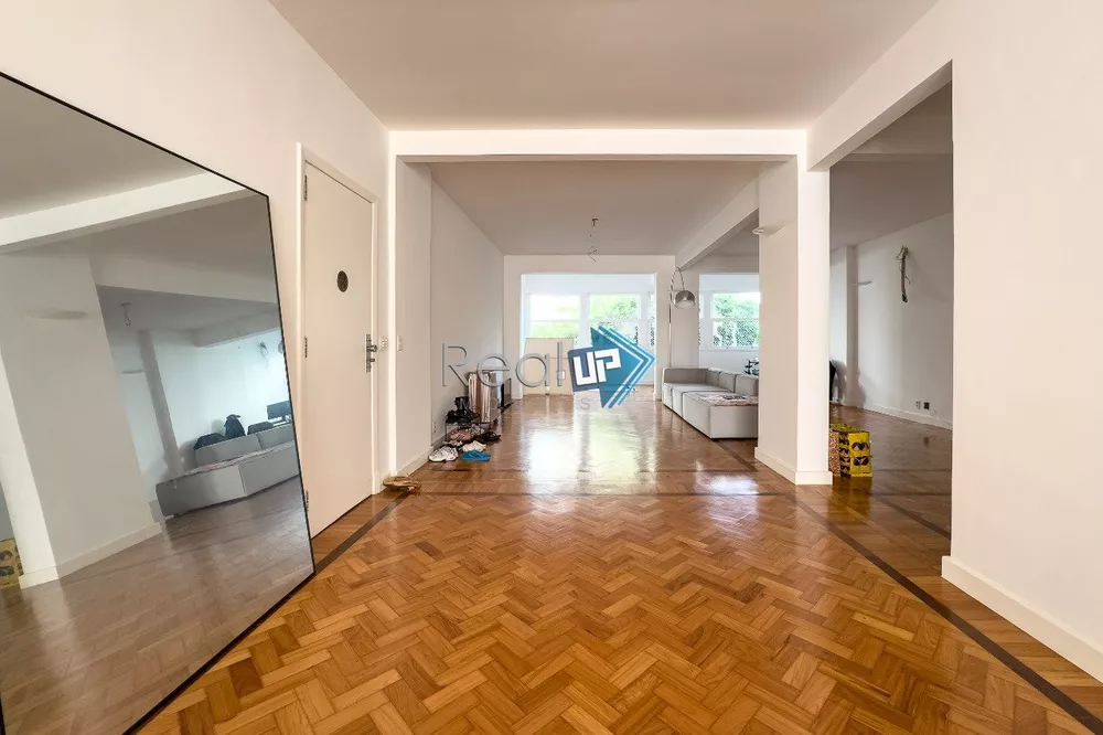 Apartamento, 3 quartos, 220 m² - Foto 3