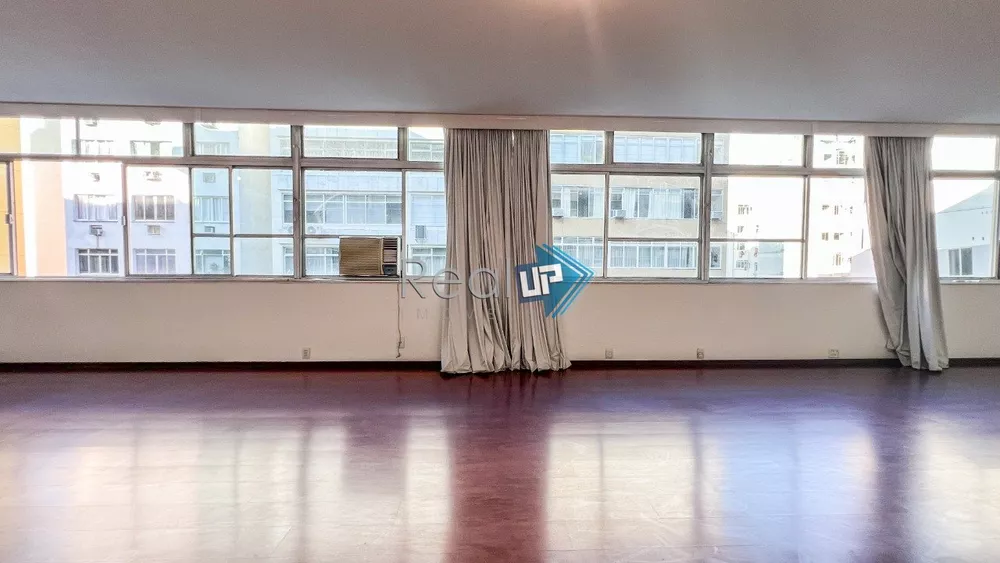 Apartamento à venda com 4 quartos, 235m² - Foto 3