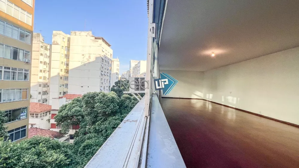 Apartamento à venda com 4 quartos, 235m² - Foto 1