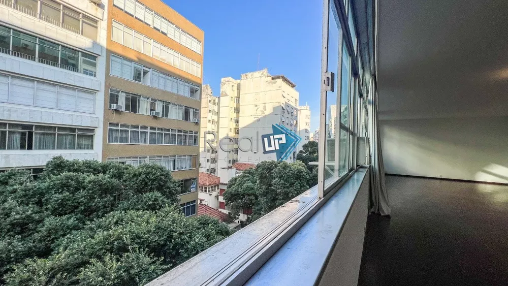 Apartamento à venda com 4 quartos, 235m² - Foto 5