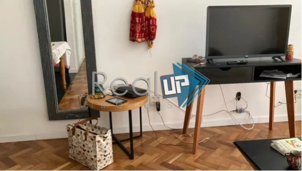 Apartamento à venda com 2 quartos, 66m² - Foto 4