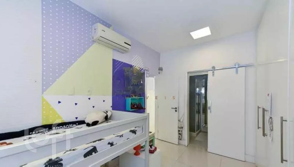 Apartamento à venda com 3 quartos, 110m² - Foto 6