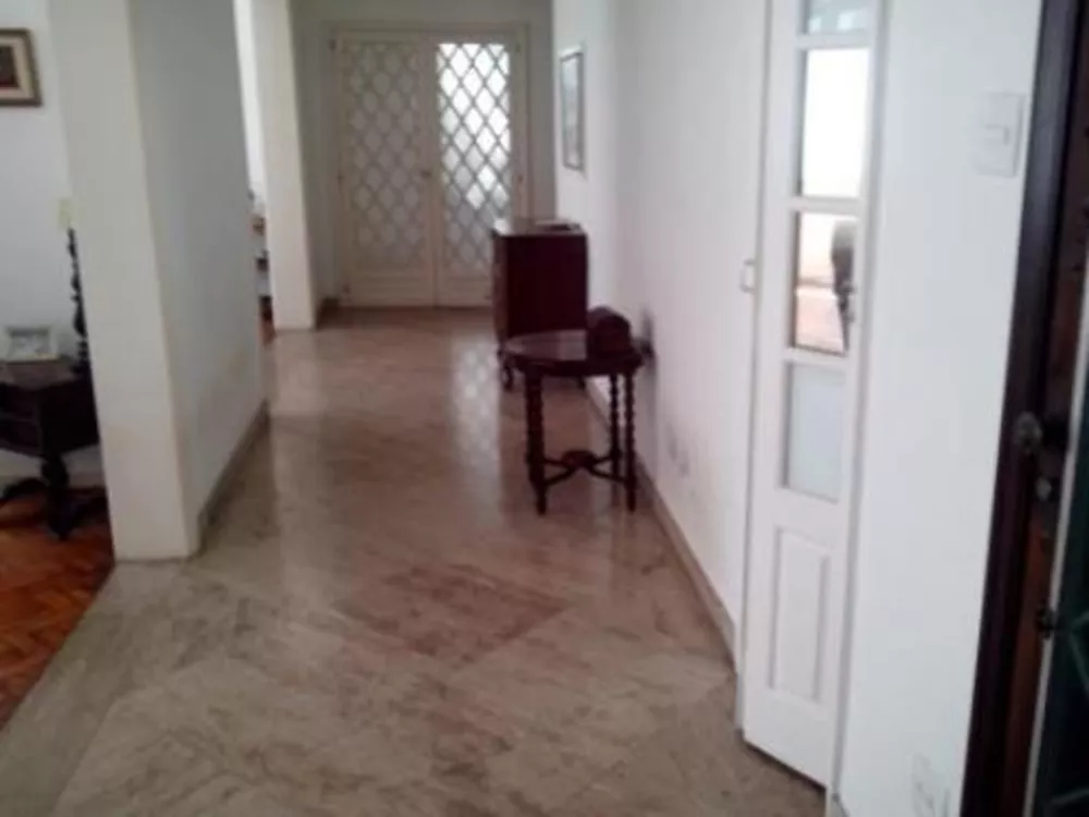 Apartamento à venda com 5 quartos, 300m² - Foto 2