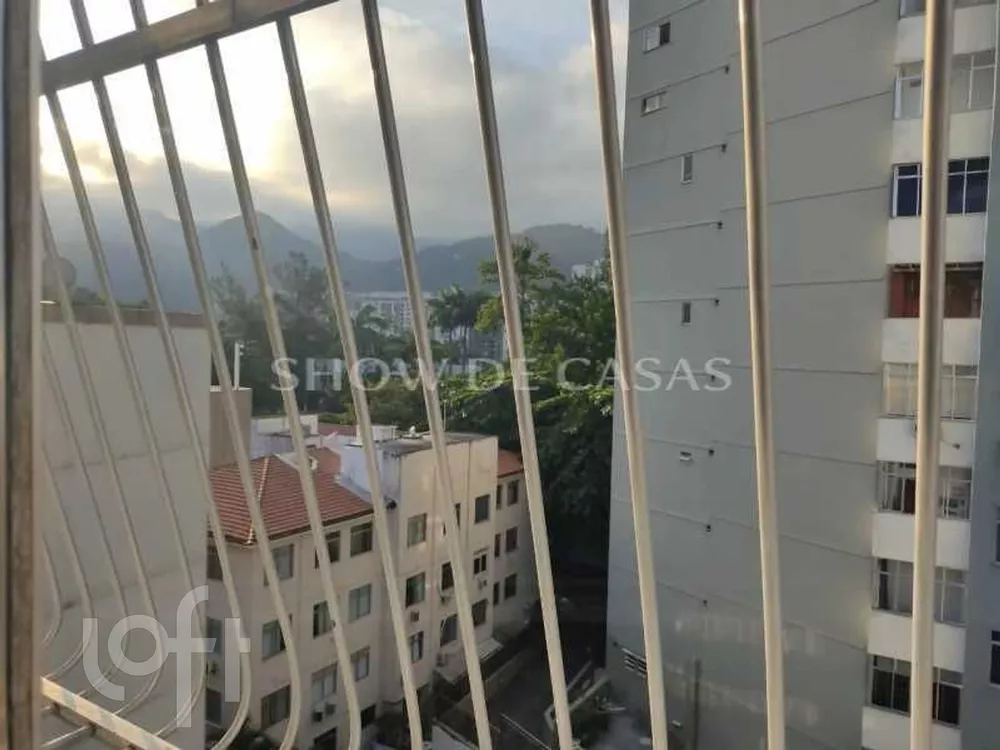 Apartamento à venda com 3 quartos, 94m² - Foto 7