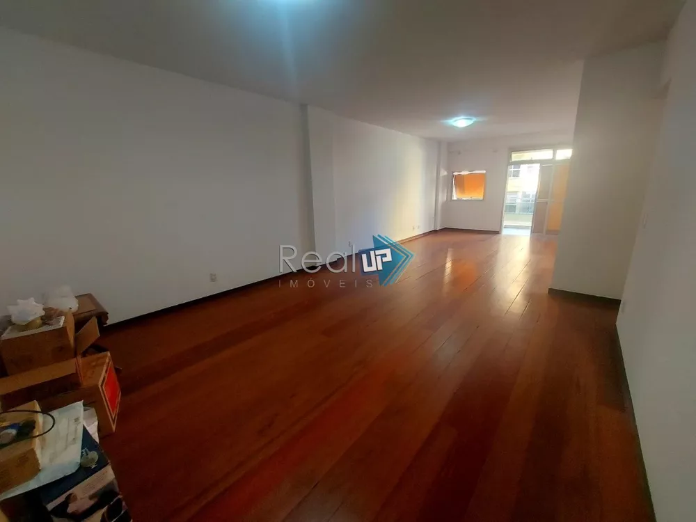 Apartamento à venda com 3 quartos, 156m² - Foto 4