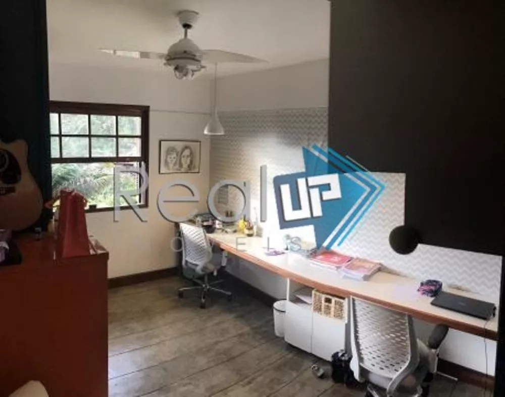 Casa, 4 quartos, 250 m² - Foto 9