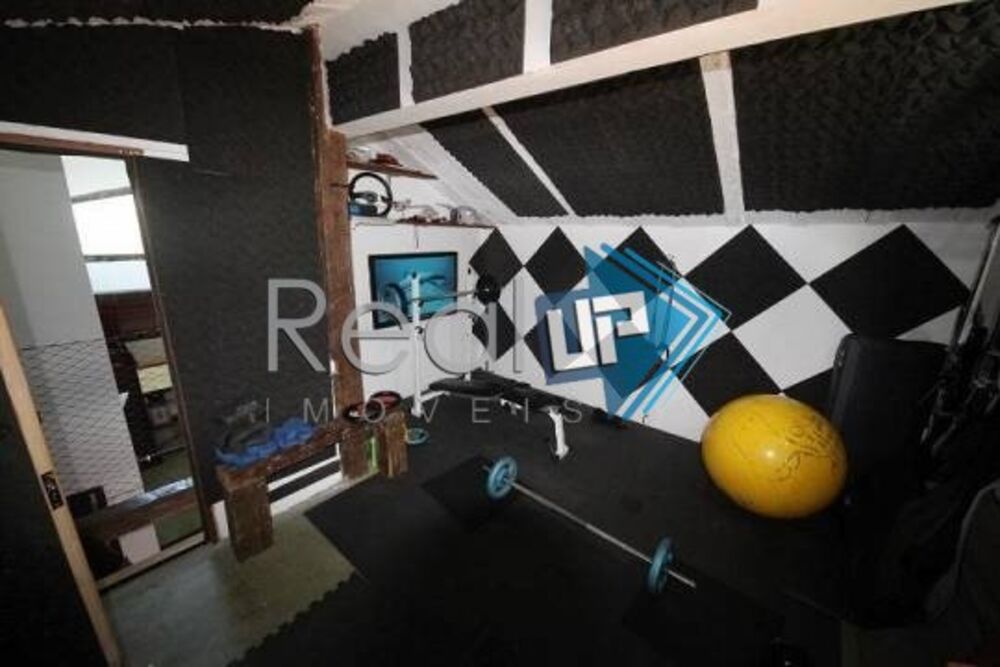 Casa, 4 quartos, 250 m² - Foto 18