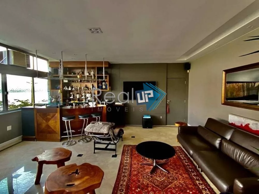 Apartamento à venda com 4 quartos, 201m² - Foto 8