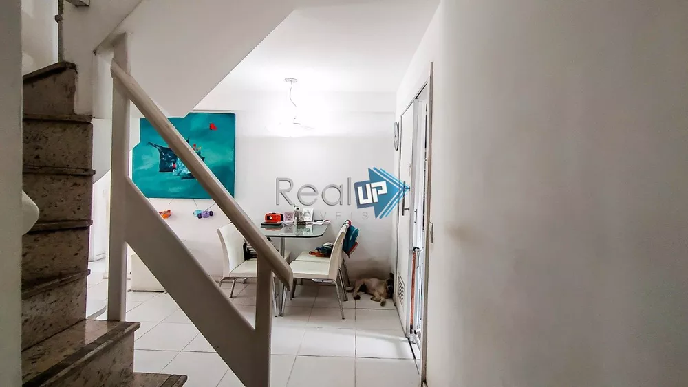 Apartamento à venda com 3 quartos, 137m² - Foto 3