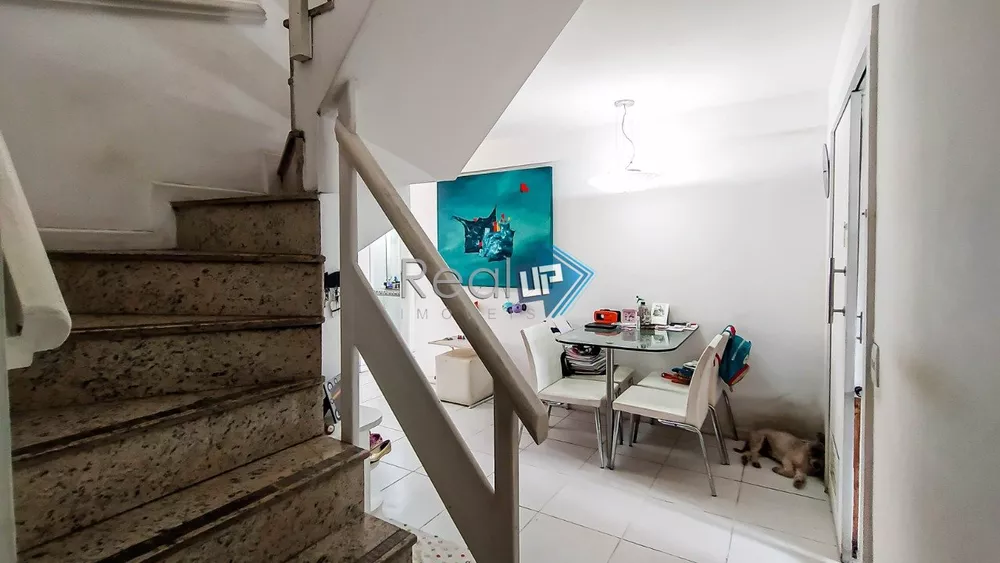 Apartamento à venda com 3 quartos, 137m² - Foto 4