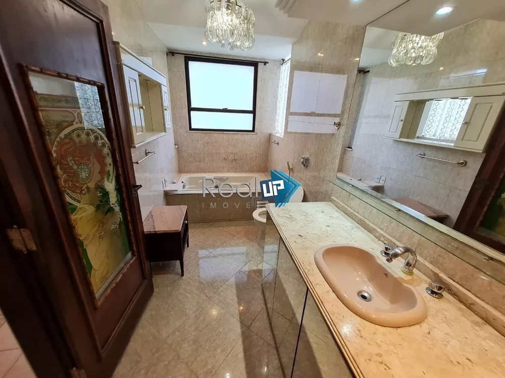 Apartamento, 3 quartos, 242 m² - Foto 11