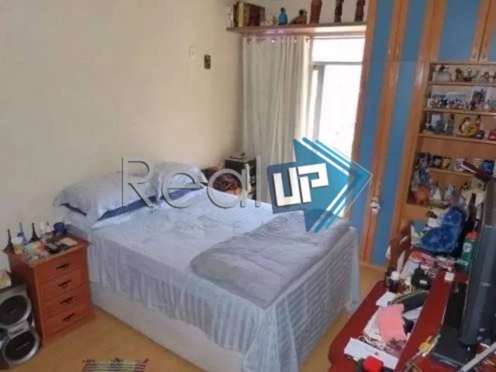 Apartamento à venda com 3 quartos, 128m² - Foto 12