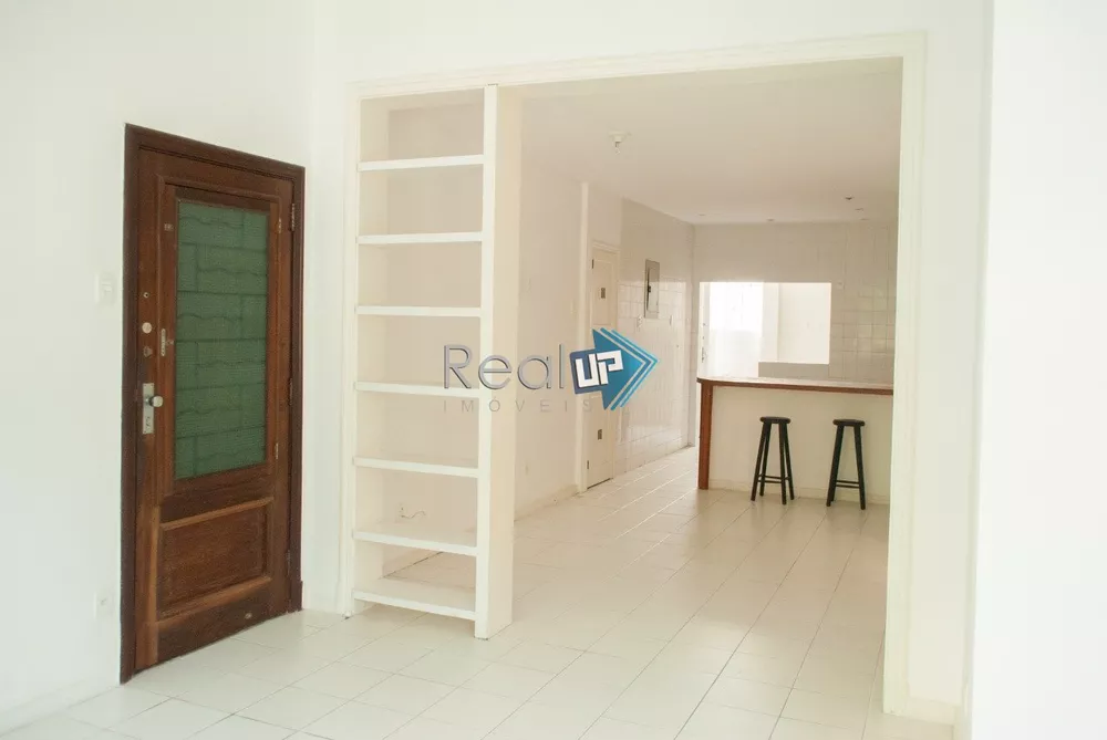 Apartamento à venda com 3 quartos, 109m² - Foto 1