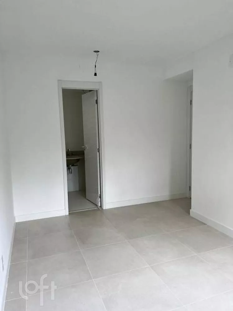 Apartamento à venda com 2 quartos, 80m² - Foto 4