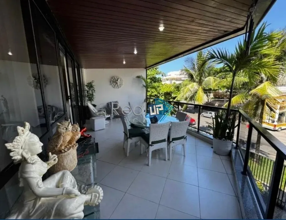 Apartamento, 3 quartos, 158 m² - Foto 2