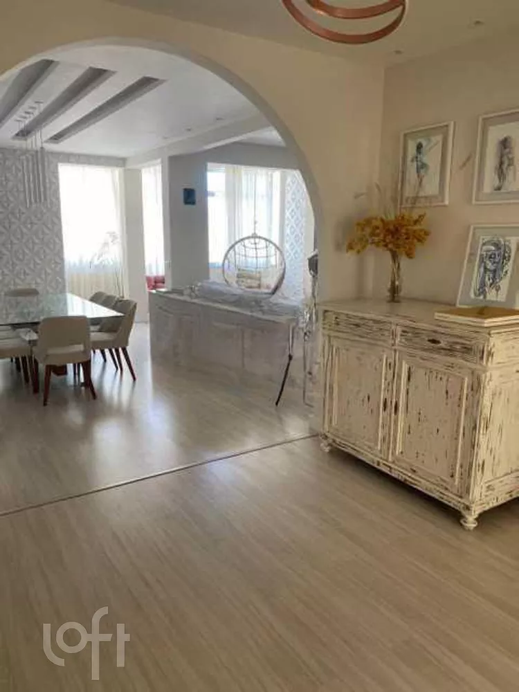 Apartamento à venda com 4 quartos, 210m² - Foto 3