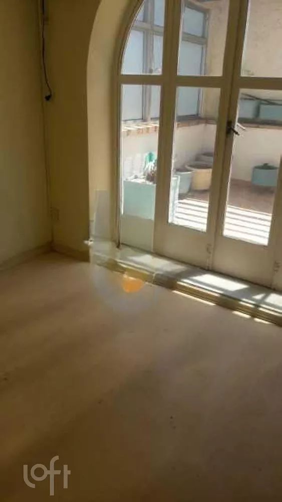 Apartamento à venda com 4 quartos, 210m² - Foto 4