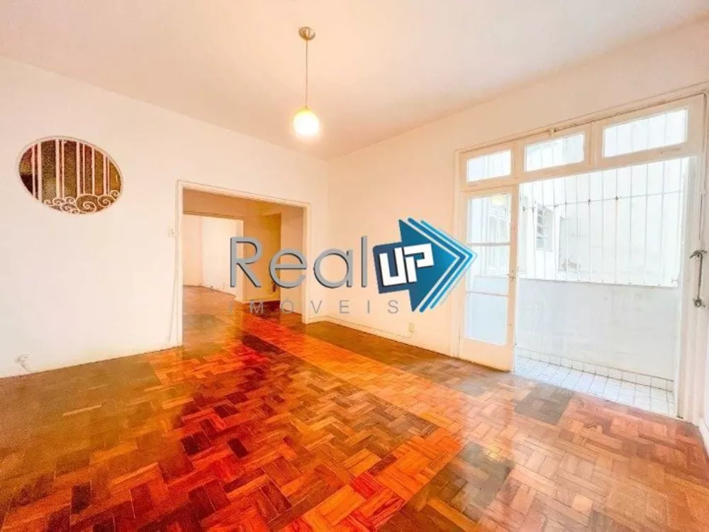 Apartamento à venda com 2 quartos, 156m² - Foto 4