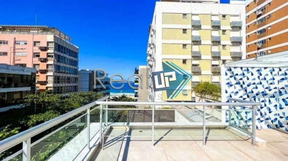 Cobertura, 3 quartos, 259 m² - Foto 2