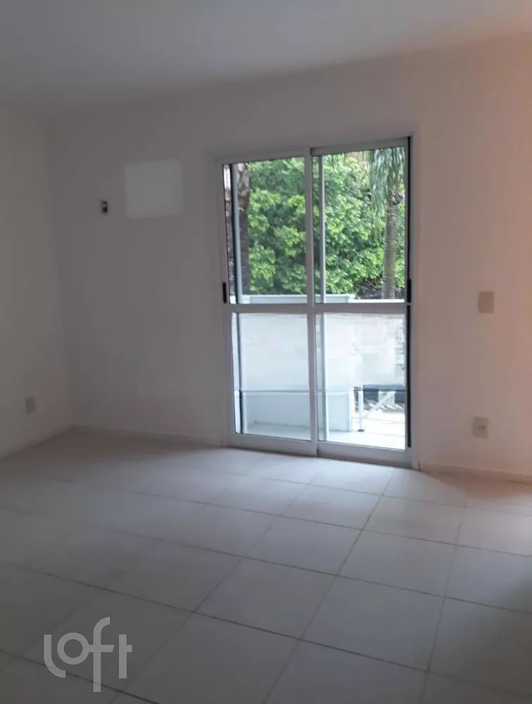 Casa à venda com 4 quartos, 235m² - Foto 3