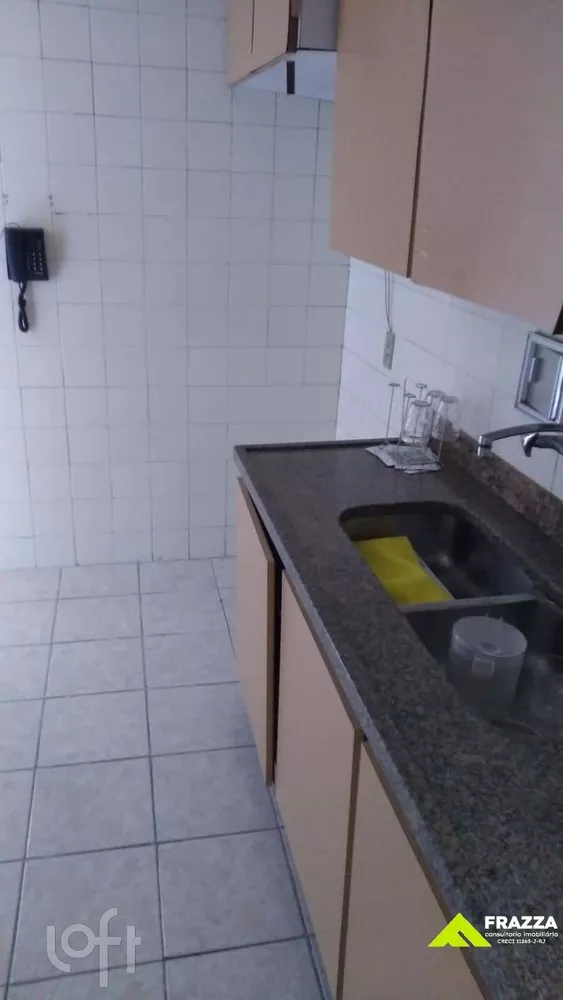 Apartamento à venda com 2 quartos, 77m² - Foto 7