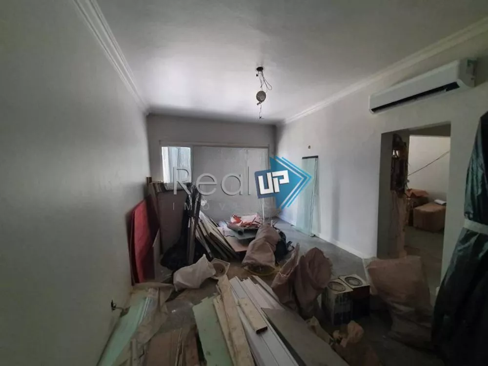 Apartamento à venda com 3 quartos, 110m² - Foto 3