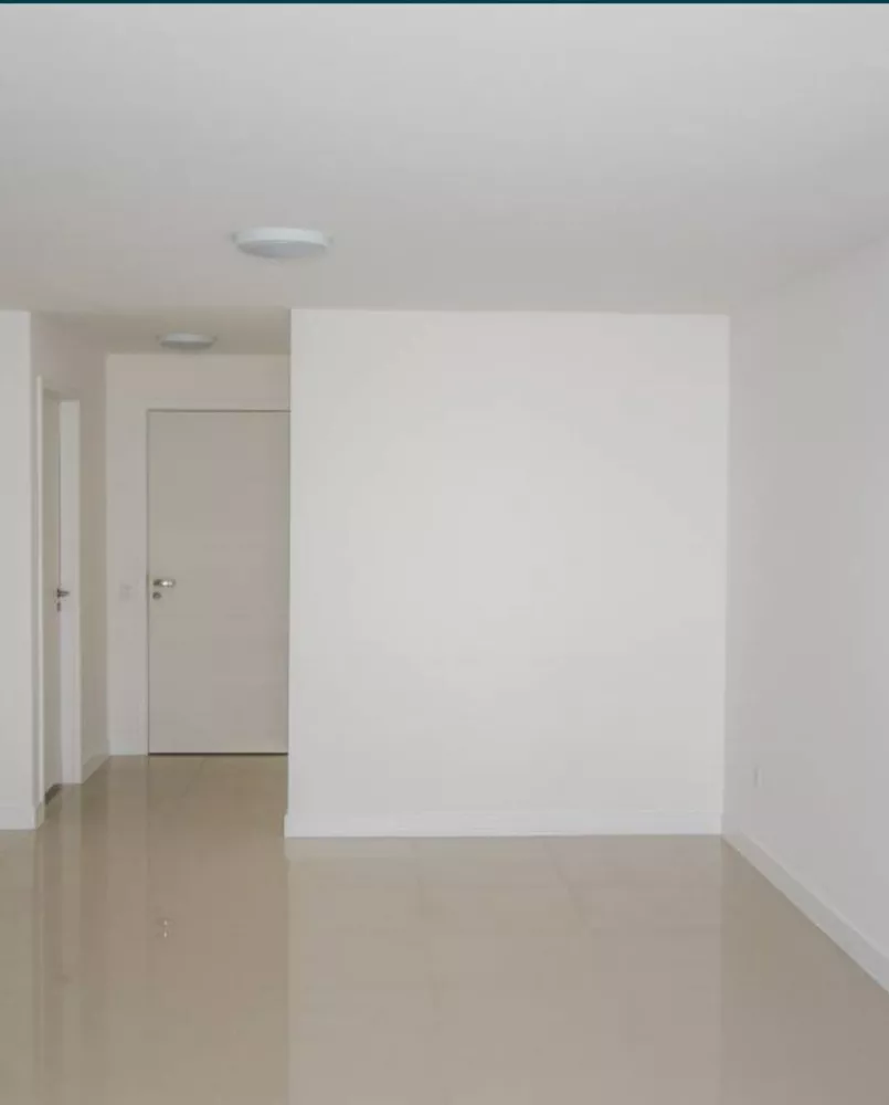 Apartamento à venda com 3 quartos, 111m² - Foto 5