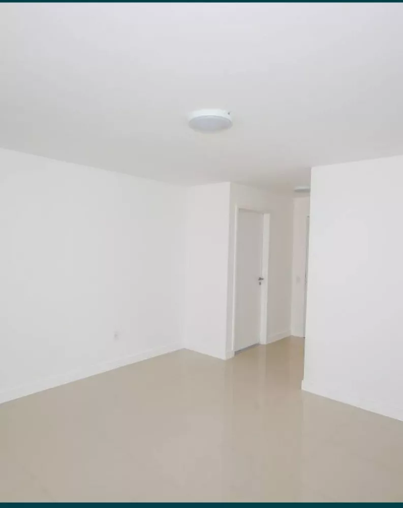 Apartamento à venda com 3 quartos, 111m² - Foto 9