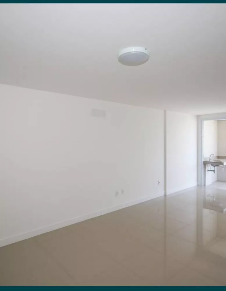 Apartamento à venda com 3 quartos, 111m² - Foto 3