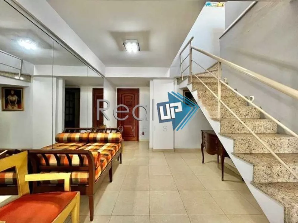 Apartamento à venda com 2 quartos, 150m² - Foto 3